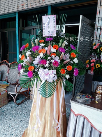 福興鄉花店,送殯儀館花柱推薦名間鄉花店0935768477