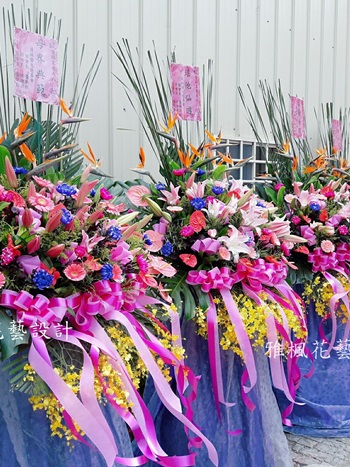 莿桐花店,大埤花店,048352299雅楓花店048352299公祭場合鮮花羅馬花柱大村花店