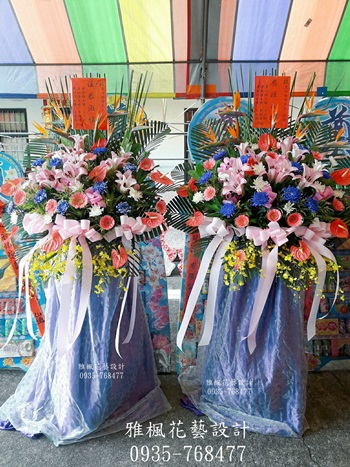 信義鄉花店,雅楓花店90歲以上高壽喜喪羅馬花柱