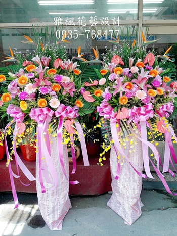 鹿港花店,開幕花籃秀水花店0920768477外送服務