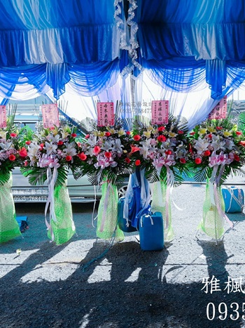 南投縣仁愛鄉花店基督追思場合花籃，南投縣魚池鄉花店同事家人過世送花藍