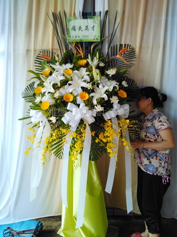 大甲殯儀館喪禮花籃外送0920768477大甲花店